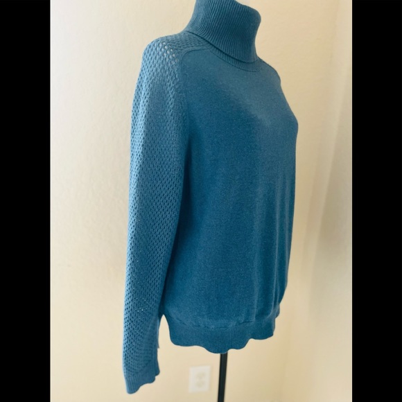 Theory 100% wool sweater - Picture 3 of 16